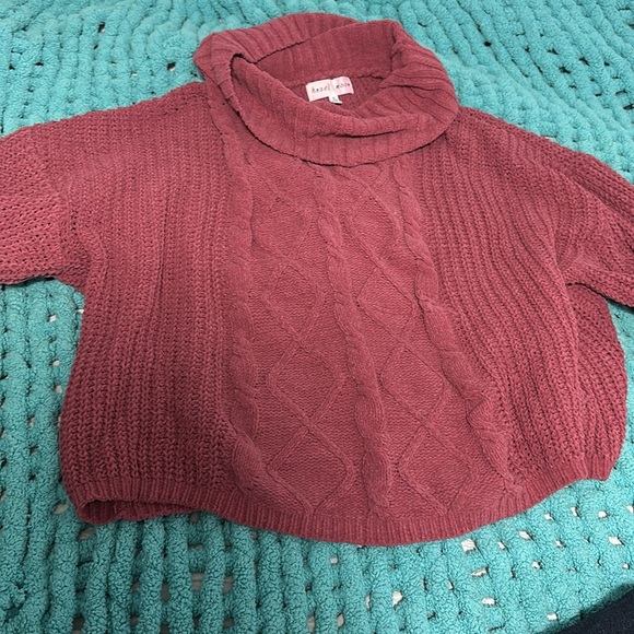 Pink Sweater with Knit Design - Picture 2 of 4